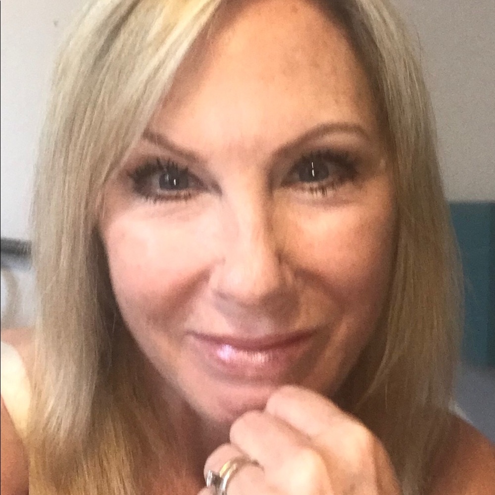 Meet your Posher, Darcy